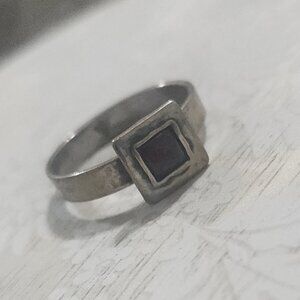 Silpada Sterling Silver Red Garnet Ring 6